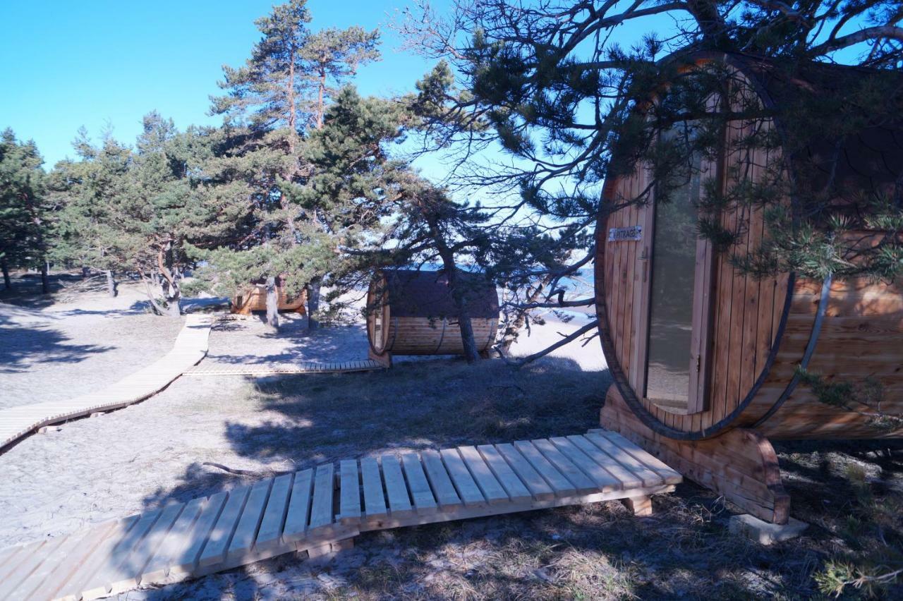 Kempings Saulesmajas Kolka Exterior foto